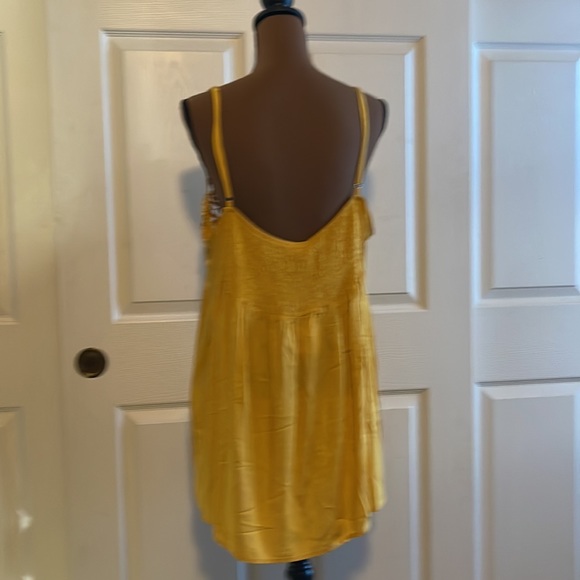 NWT beautiful C.O.C Curvy fit 1XL top - Picture 3 of 9